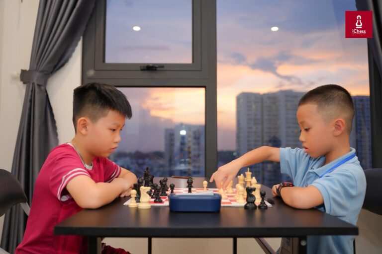 iChess Cờ Vua Truyền Cảm Hứng 27 hoc vien 2