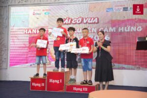 Trao giải cờ vua iChess dành cho các kỳ thủ U7 – U9 – U11 (14)