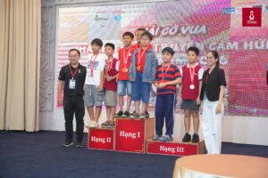 Trao giải cờ vua iChess dành cho các kỳ thủ U7 – U9 – U11 (4)
